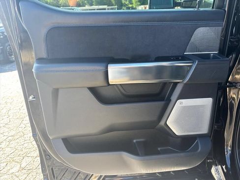 Used 2025 Ford F250 Platinum AWD/4WD image 19
