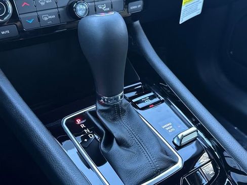 New 2026 Jeep Compass Latitude image 5