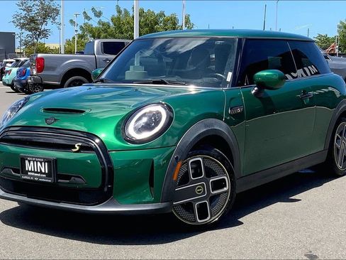 Used 2022 MINI Cooper SE FWD image 2