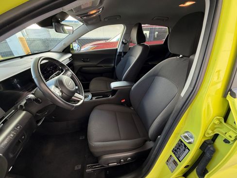 Used 2025 Hyundai Kona SEL image 29