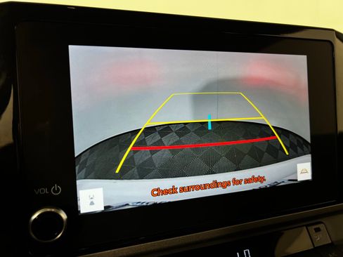 Certified 2025 Toyota Camry LE image 18