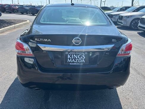 Used 2015 Nissan Altima 2.5 SL w/ Technology Package FWD image 10