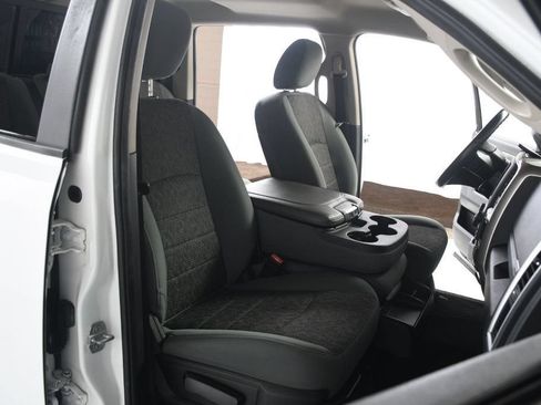 Used 2016 RAM 1500 Lone Star AWD/4WD image 36