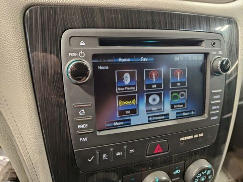 Used 2016 Chevrolet Traverse LT image 19