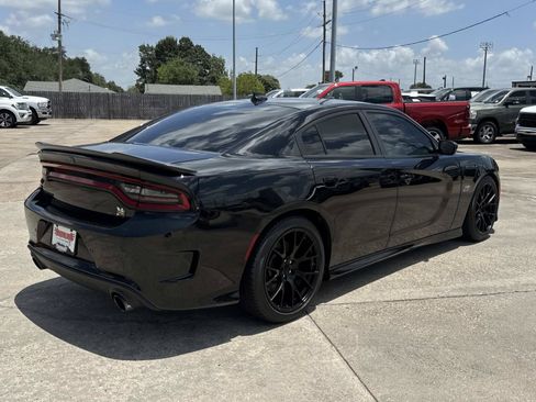 Used 2022 Dodge Charger Scat Pack RWD image 7