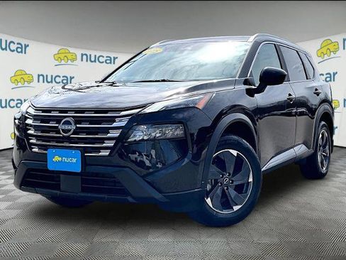 Certified 2025 Nissan Rogue SV w/ SV Premium Package AWD/4WD image 3