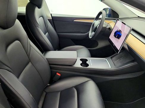 Used 2023 Tesla Model Y Long Range AWD/4WD image 25