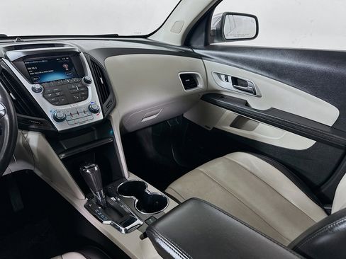 Used 2017 Chevrolet Equinox Premier w/ Enhanced Convenience Package image 22