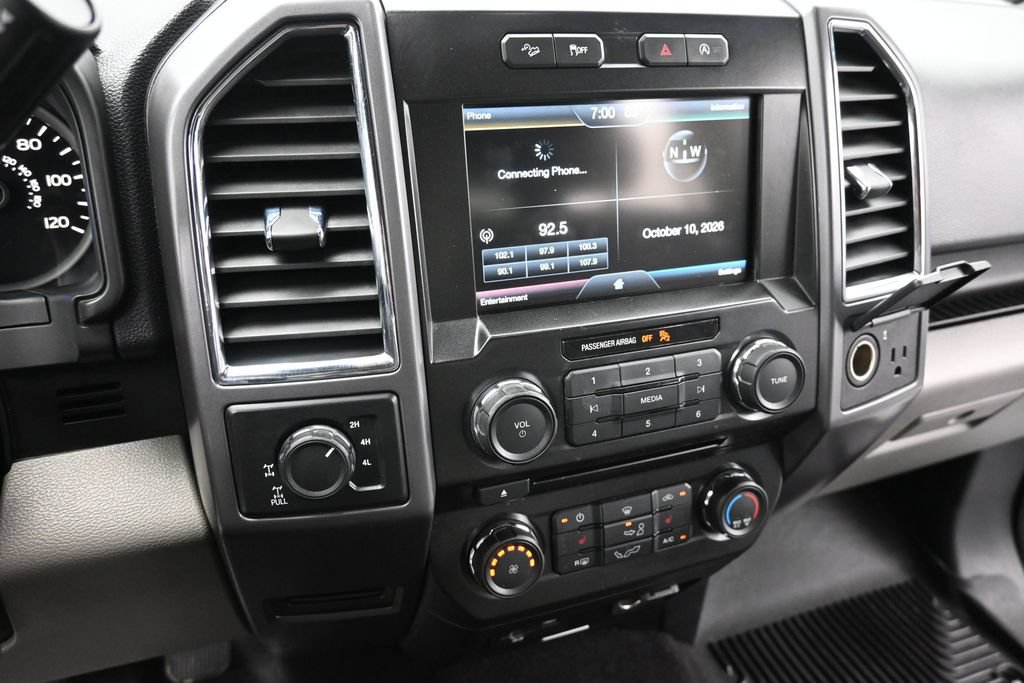 Used 2015 Ford F150 XLT w/ Equipment Group 302A Luxury AWD/4WD image 6