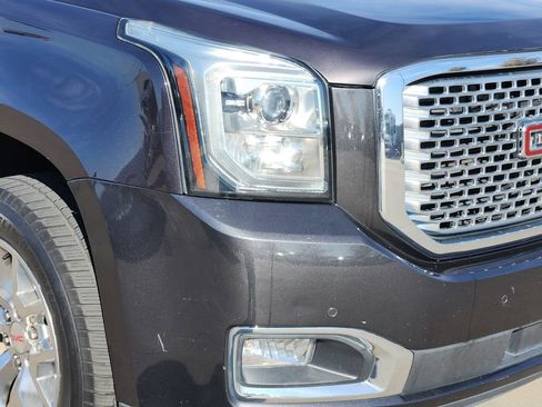 Used 2017 GMC Yukon Denali w/ Open Road Package image 11
