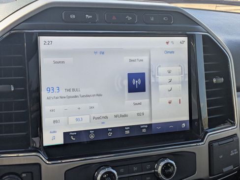 Used 2022 Ford F350 Platinum w/ FX4 Off-Road Package image 23