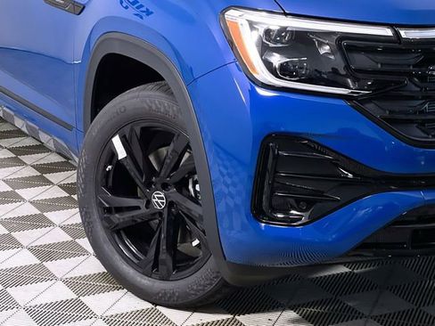 New 2025 Volkswagen Atlas Cross Sport SEL R-Line image 10