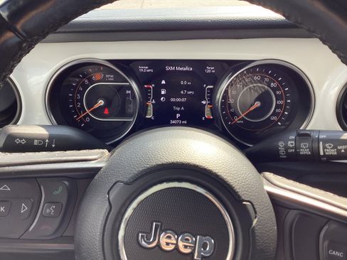 Used 2021 Jeep Wrangler Unlimited Sport image 17