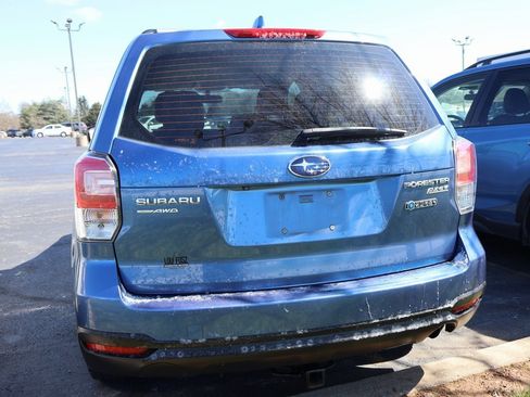 Used 2017 Subaru Forester 2.5i image 15