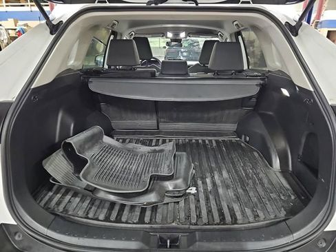 Used 2022 Toyota RAV4 XLE image 25