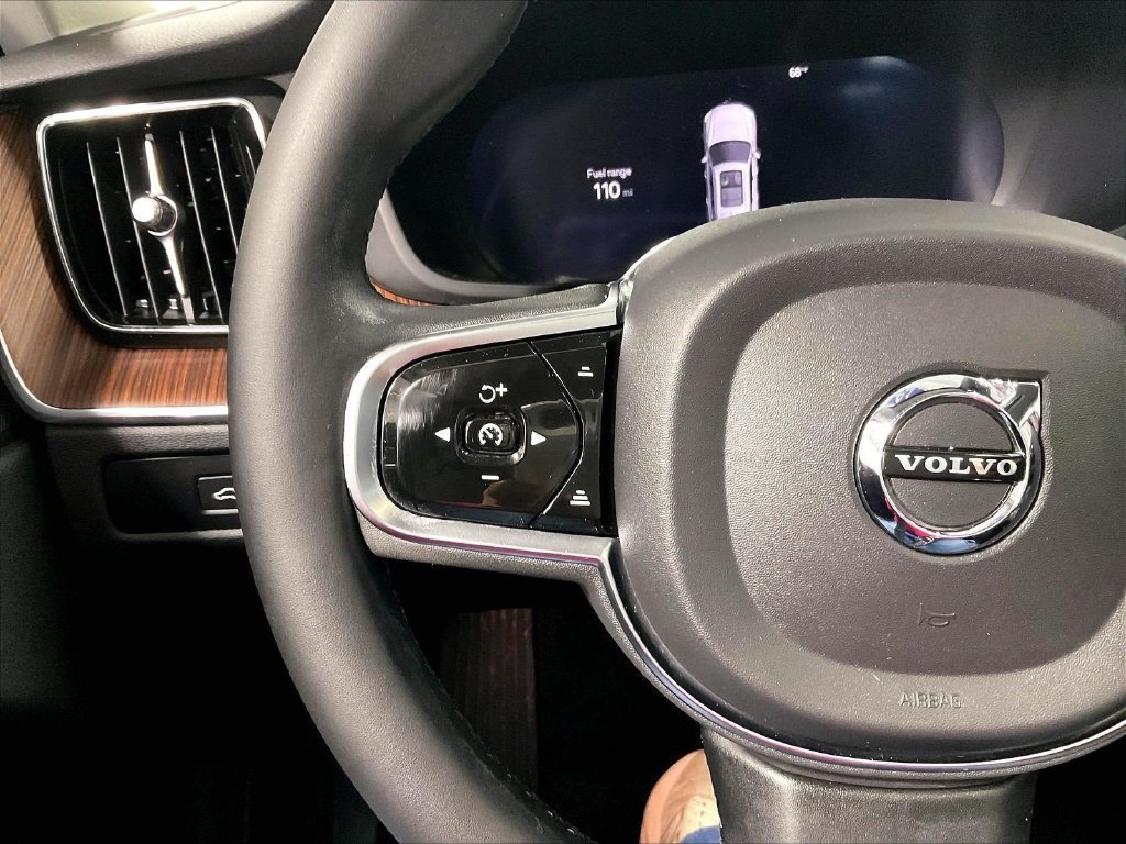 Used 2024 Volvo XC60 B5 Plus w/ Climate Package AWD/4WD image 23