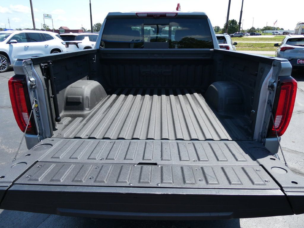 Certified 2025 GMC Sierra 1500 Denali w/ Technology Package AWD/4WD image 18