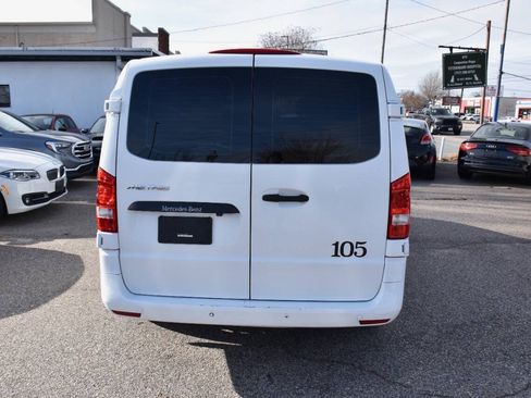 Used 2020 Mercedes-Benz Metris image 7