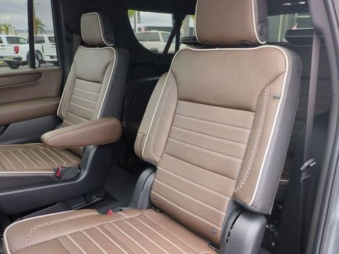 New 2026 GMC Yukon XL Denali Ultimate AWD/4WD image 26