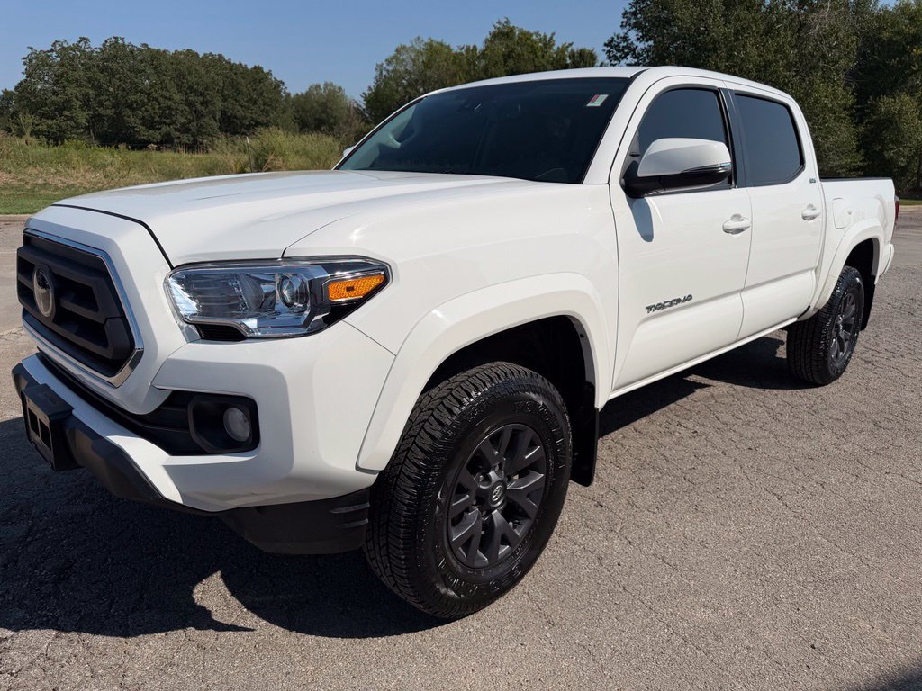 Certified 2023 Toyota Tacoma SR5 w/ Technology Package AWD/4WD image 1