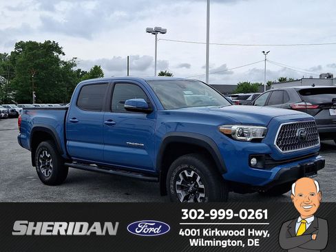 Used 2019 Toyota Tacoma TRD Off-Road AWD/4WD image 1