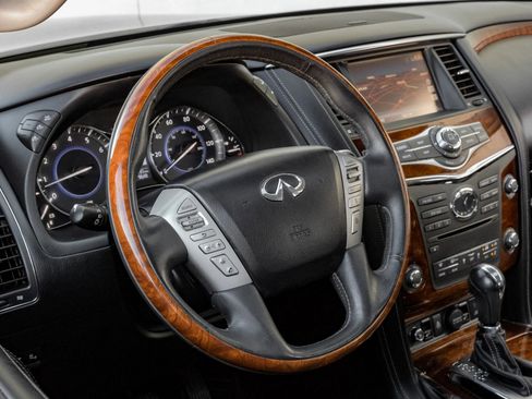 Used 2016 INFINITI QX80 4WD w/ Deluxe Technology Package image 17