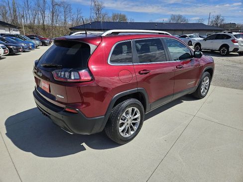 Used 2019 Jeep Cherokee Latitude Plus w/ Comfort/Convenience Group AWD/4WD image 6