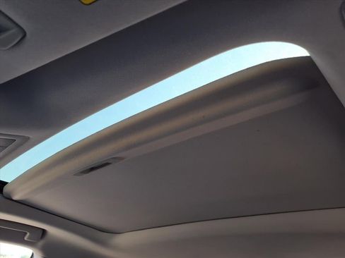 Used 2019 Lexus RX 450hL Premium w/ Premium Package image 23