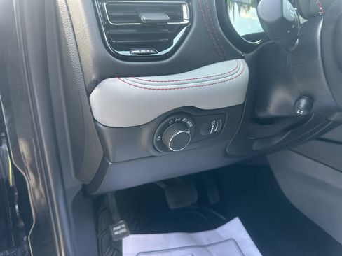 Used 2024 Dodge Durango GT AWD/4WD image 29