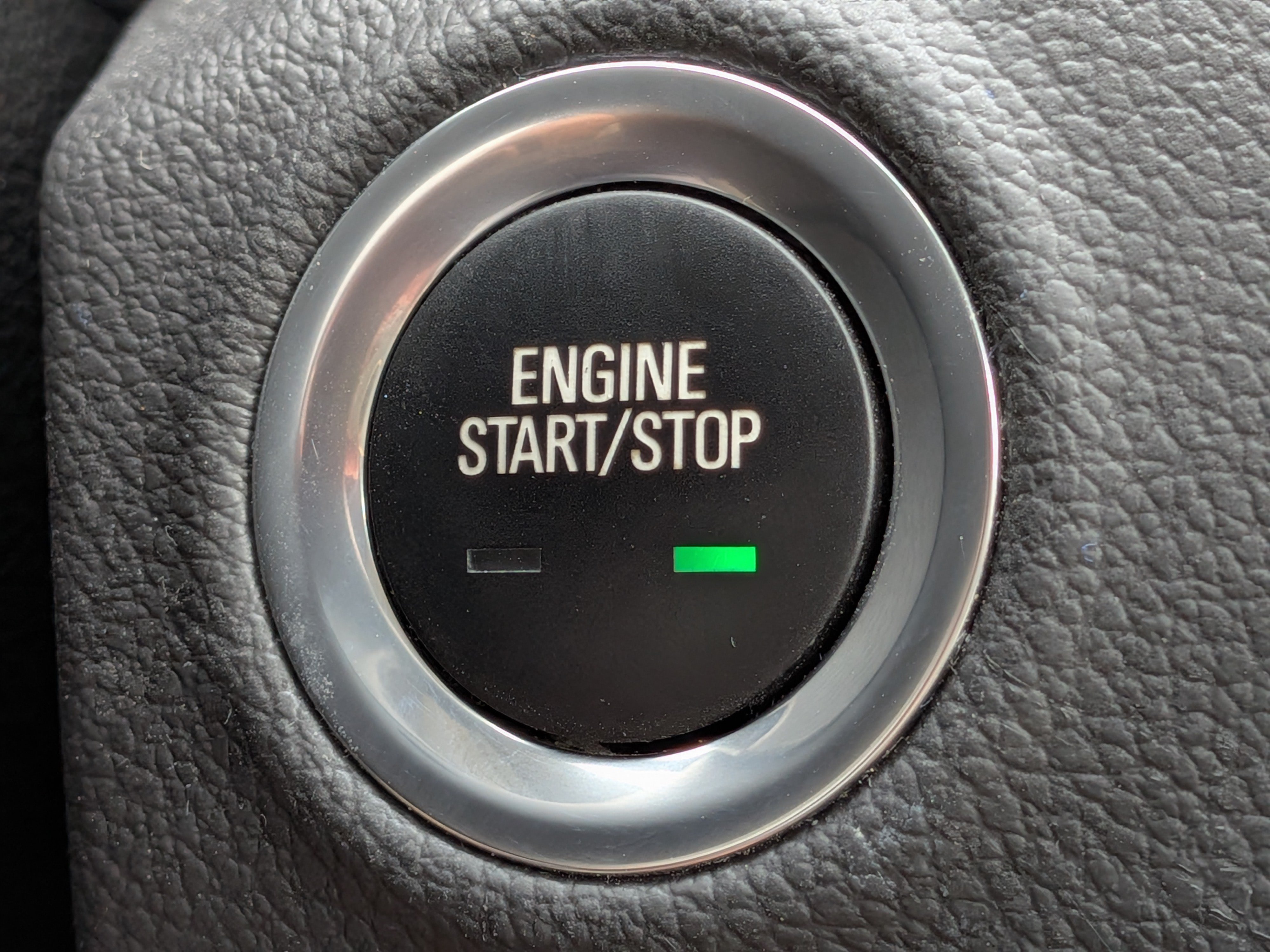 Used 2020 Buick Envision Essence w/ LPO, Cargo Package FWD image 33