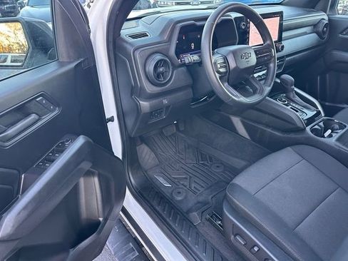 Certified 2023 Chevrolet Colorado Trail Boss w/ Technology Package image 18
