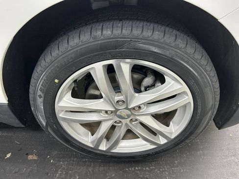 Used 2019 Chevrolet Equinox Premier AWD/4WD image 10