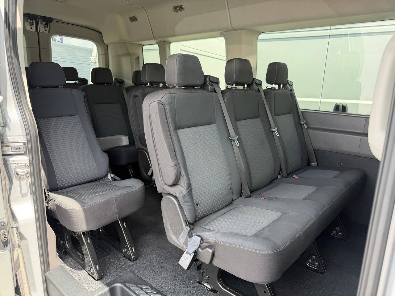 Used 2021 Ford Transit 350 XLT RWD image 12