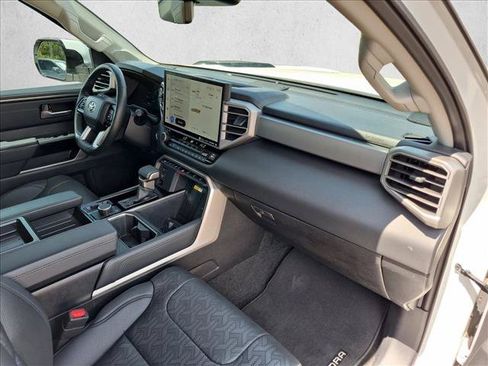 Used 2024 Toyota Tundra Limited AWD/4WD image 21