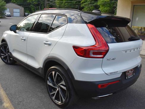 Used 2019 Volvo XC40 T5 R-Design AWD/4WD image 6