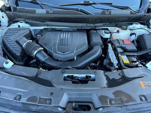 Used 2024 GMC Acadia Elevation image 23