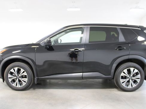 Used 2023 Nissan Rogue SV AWD/4WD image 6