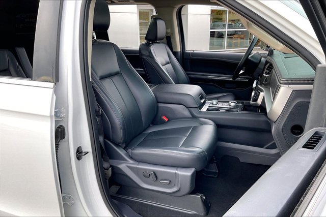 Certified 2024 Ford Expedition XLT AWD/4WD image 7
