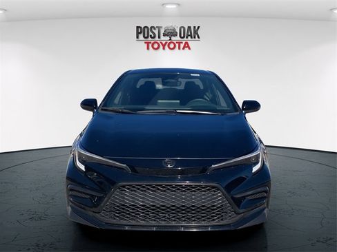 Used 2024 Toyota Corolla SE image 2