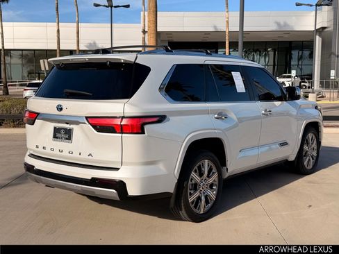 Used 2024 Toyota Sequoia Capstone image 7