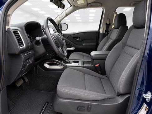 Used 2022 Nissan Frontier SV AWD/4WD image 14