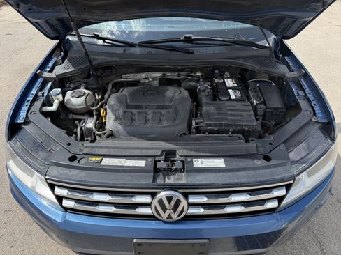 Used 2018 Volkswagen Tiguan SE AWD/4WD image 22