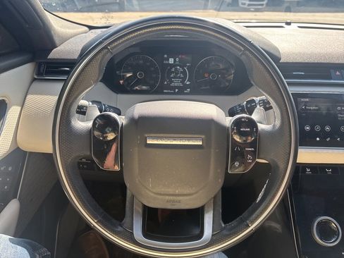 Used 2020 Land Rover Range Rover Velar R-Dynamic S image 9