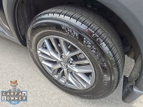 Used 2025 Nissan Rogue S image 43