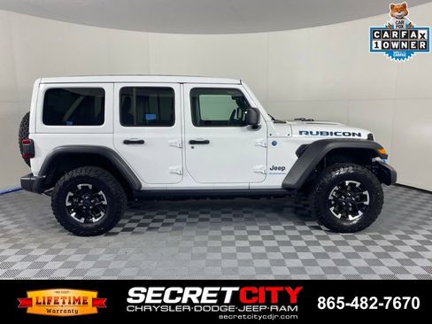Used 2024 Jeep Wrangler Unlimited Rubicon 4xe w/ Technology Group AWD/4WD image 8