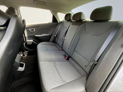Used 2025 Kia K4 LXS image 21