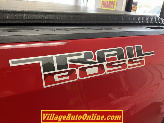 Used 2019 Chevrolet Silverado 1500 Custom Trail Boss w/ Custom Convenience Package AWD/4WD image 26
