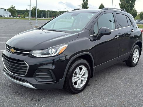 Used 2020 Chevrolet Trax LT w/ Driver Confidence Package AWD/4WD image 14