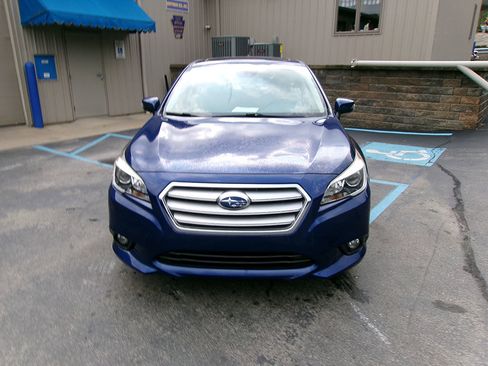 Used 2017 Subaru Legacy 2.5i Premium image 2