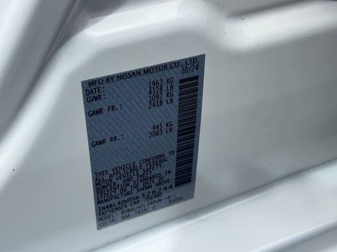 Used 2025 Nissan Altima 2.5 SV image 30